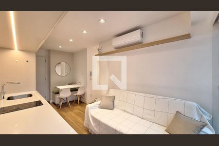 Sala/Cozinha de apartamento para alugar com 2 quartos, 40m² em Pompeia, São Paulo