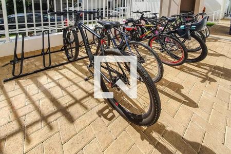 Área comum - Bicicletário de apartamento para alugar com 2 quartos, 32m² em Cambuci, São Paulo