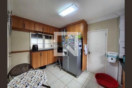 Apartamento para alugar com 160m², 3 quartos e 1 vaga Apartamento para alugar com 160m², 3 quartos e 1 vagaCozinha