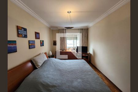 Apartamento para alugar com 160m², 3 quartos e 1 vaga Apartamento para alugar com 160m², 3 quartos e 1 vagaSuíte