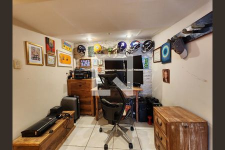 Apartamento para alugar com 160m², 3 quartos e 1 vaga Apartamento para alugar com 160m², 3 quartos e 1 vagaEscritório