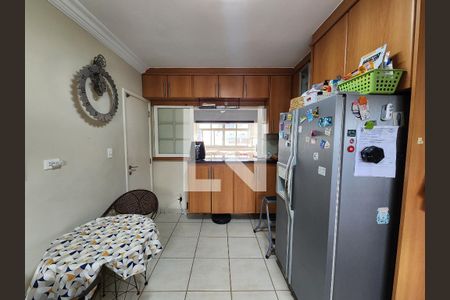 Apartamento para alugar com 160m², 3 quartos e 1 vaga Apartamento para alugar com 160m², 3 quartos e 1 vagaCozinha