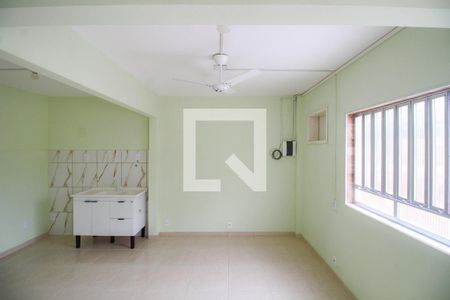 Sala de casa para alugar com 2 quartos, 45m² em Jacutinga, Mesquita
