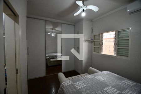 Casa de condomínio à venda com 161m², 3 quartos e 4 vagasSuíte
