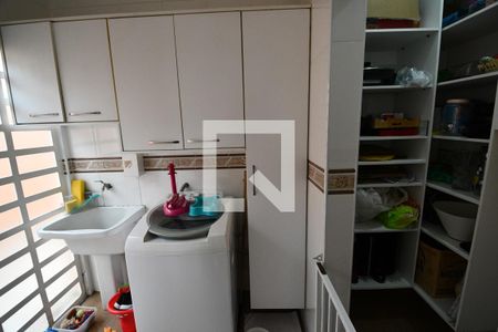 Casa de condomínio à venda com 161m², 3 quartos e 4 vagasÁrea de Serviço