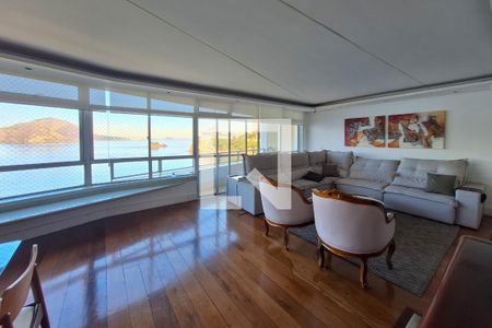 Sala de apartamento à venda com 4 quartos, 300m² em Ingá, Niterói