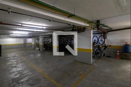 Studio à venda com 27m², 1 quarto e 1 vaga Studio à venda com 27m², 1 quarto e 1 vagaÁrea comum