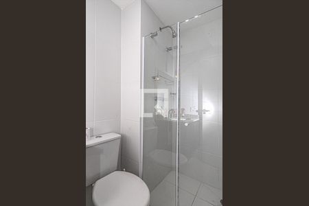 Banheiro de kitnet/studio à venda com 1 quarto, 27m² em Aclimação, São Paulo