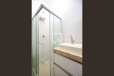 Casa de condomínio para alugar com 55m², 3 quartos e 2 vagas Casa de condomínio para alugar com 55m², 3 quartos e 2 vagasBanheiro social