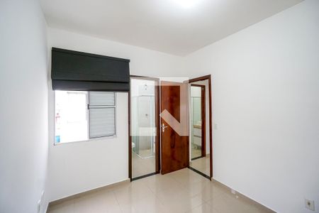 Casa de condomínio para alugar com 55m², 3 quartos e 2 vagas Casa de condomínio para alugar com 55m², 3 quartos e 2 vagasSuíte