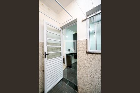 Casa de condomínio para alugar com 55m², 3 quartos e 2 vagas Casa de condomínio para alugar com 55m², 3 quartos e 2 vagasÁrea de serviço