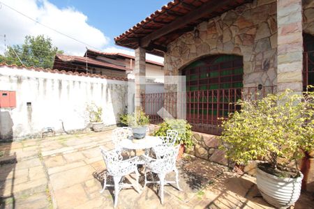 Casa à venda com 360m², 5 quartos e 4 vagasJardim