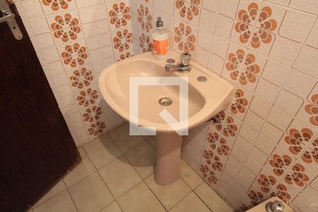 Casa à venda com 360m², 5 quartos e 4 vagasBanheiro da Suíte 2