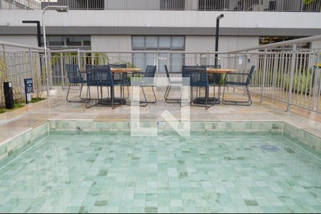 Studio à venda com 83m², 1 quarto e 1 vagaPiscina