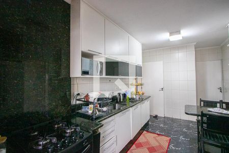 Cozinha de apartamento à venda com 3 quartos, 141m² em Vila Assunção, Santo André
