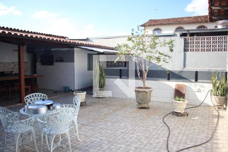 Casa para alugar com 167m², 4 quartos e 2 vagasQuintal