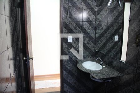 Casa para alugar com 167m², 4 quartos e 2 vagasBanheiro