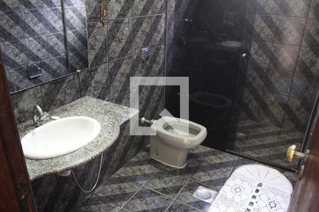 Casa para alugar com 167m², 4 quartos e 2 vagasBanheiro