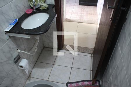 Casa para alugar com 167m², 4 quartos e 2 vagasBanheiro de Serviço