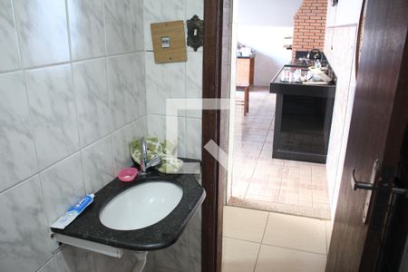 Casa para alugar com 167m², 4 quartos e 2 vagasBanheiro de Serviço