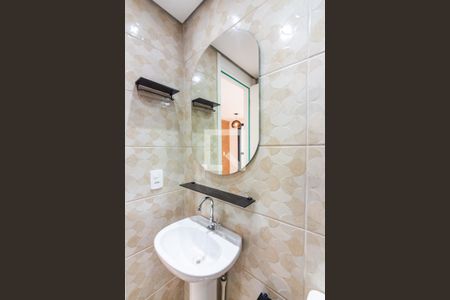 Banheiro de kitnet/studio à venda com 1 quarto, 24m² em Bonfim, Osasco