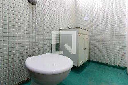 Apartamento à venda com 130m², 3 quartos e 1 vaga Apartamento à venda com 130m², 3 quartos e 1 vagaBanheiro 1