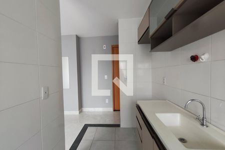 Cozinha de apartamento à venda com 2 quartos, 47m² em Vila São Bernardo, Campinas