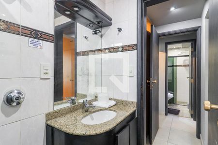 Apartamento à venda com 120m², 2 quartos e 1 vagaBanheiro da Suíte