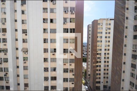 Apartamento à venda com 60m², 3 quartos e 1 vaga Apartamento à venda com 60m², 3 quartos e 1 vagaVista do Quarto 2