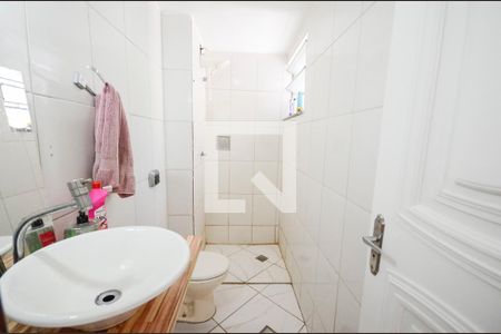 Apartamento à venda com 60m², 3 quartos e 1 vaga Apartamento à venda com 60m², 3 quartos e 1 vagaBanheiro