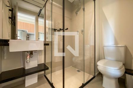 Banheiro de kitnet/studio para alugar com 1 quarto, 23m² em Paraíso, São Paulo