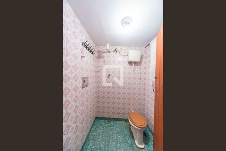Banheiro de Serviço de casa à venda com 3 quartos, 194m² em Vila Homero Thon, Santo André