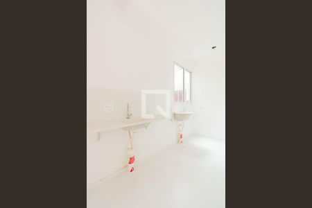 Apartamento para alugar com 80m², 2 quartos e 1 vaga Apartamento para alugar com 80m², 2 quartos e 1 vagaCozinha e Área de Serviço