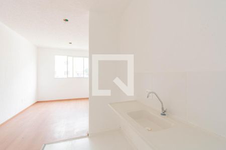 Apartamento para alugar com 80m², 2 quartos e 1 vaga Apartamento para alugar com 80m², 2 quartos e 1 vagaCozinha e Área de Serviço
