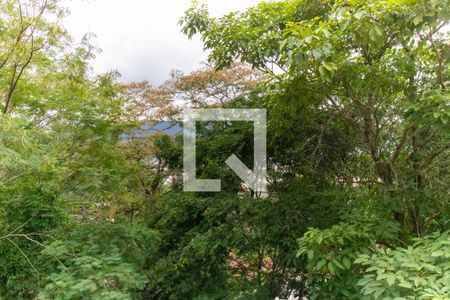 Vista da Suíte 2 de casa de condomínio à venda com 2 quartos, 206m² em Serra Grande, Niterói