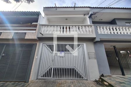 Casa à venda com 92m², 3 quartos e 1 vagaFachada