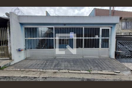 Fachada de casa à venda com 2 quartos, 216m² em Jardim Santa Emilia, Guarulhos