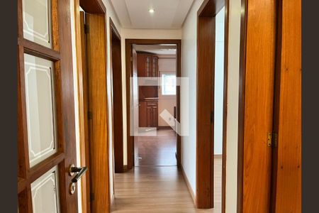 Apartamento à venda com 110m², 4 quartos e 2 vagas Apartamento à venda com 110m², 4 quartos e 2 vagasCorredor