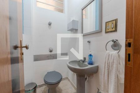 Apartamento para alugar com 208m², 4 quartos e sem vaga Apartamento para alugar com 208m², 4 quartos e sem vagaLavabo