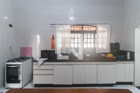 Casa para alugar com 500m², 3 quartos e 10 vagas Casa para alugar com 500m², 3 quartos e 10 vagasCozinha