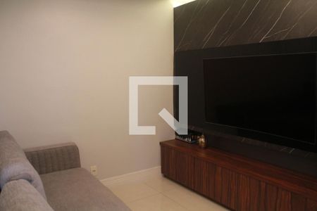 Sala de TV de apartamento à venda com 3 quartos, 115m² em Vila Santo Antonio, Guarulhos