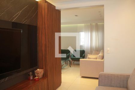 Sala de TV de apartamento à venda com 3 quartos, 115m² em Vila Santo Antonio, Guarulhos