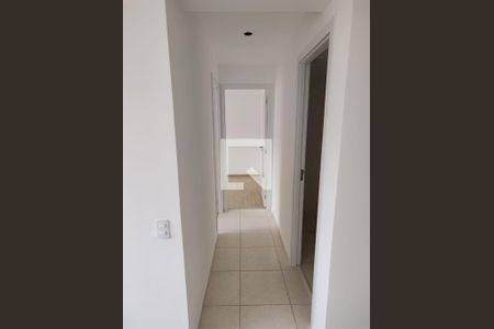 Corredor de apartamento à venda com 2 quartos, 50m² em Camorim, Rio de Janeiro