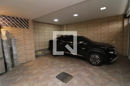 Garagem de casa à venda com 4 quartos, 600m² em Tauá, Rio de Janeiro
