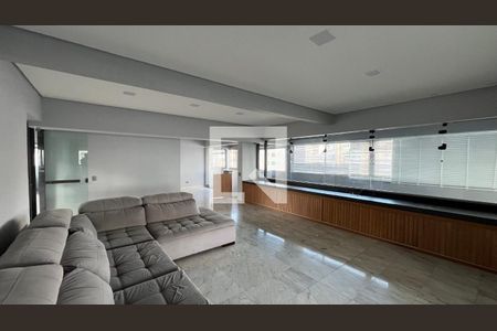 Sala de TV de apartamento à venda com 4 quartos, 337m² em Paraíso, São Paulo