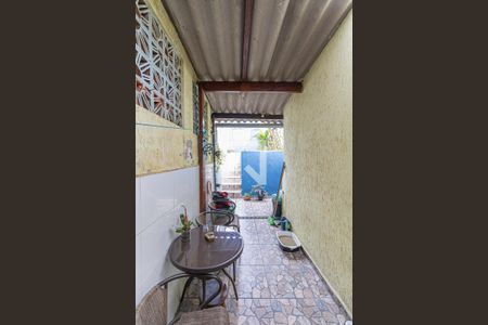 Casa à venda com 142m², 2 quartos e 2 vagasCorredor