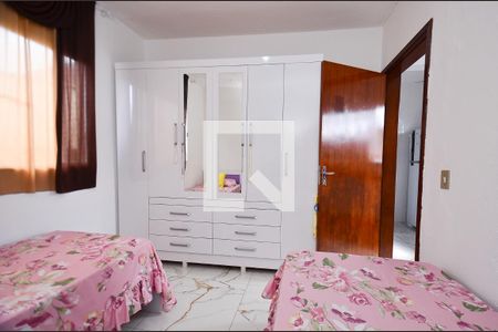 Casa à venda com 109m², 5 quartos e sem vaga Casa à venda com 109m², 5 quartos e sem vagaQuarto 1- Casa 2