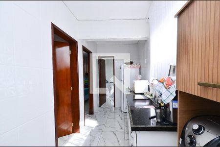 Casa à venda com 109m², 5 quartos e sem vaga Casa à venda com 109m², 5 quartos e sem vagaCozinha /Casa2