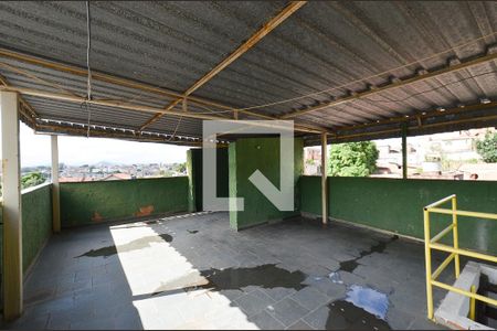 Casa à venda com 109m², 5 quartos e sem vaga Casa à venda com 109m², 5 quartos e sem vagaTerraço /Casa2