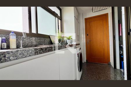 Apartamento para alugar com 170m², 4 quartos e 3 vagas Apartamento para alugar com 170m², 4 quartos e 3 vagasÁrea de Serviço